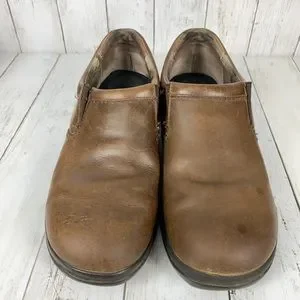 Dansko Wynn Brown Distressed Leather Slip On Dansko WYNN BROWN DISTRESSED main image 3